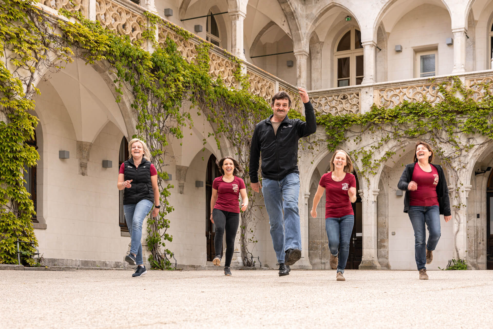 Mitarbeiterfotos von dem Team der Regionalhütte Waidhofen/Ybbs